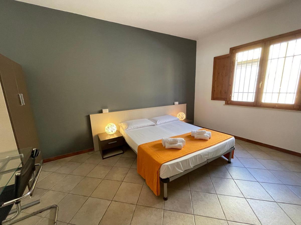 Pauli'S Holiday House Monserrato Bagian luar foto
